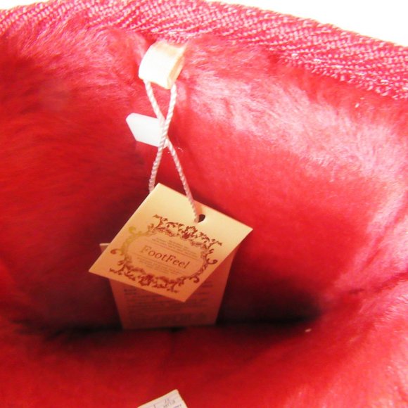 Defective Women TPR Sole Winter Medium Boots Suede Upper in Red SZ7 - Picture 3 of 5